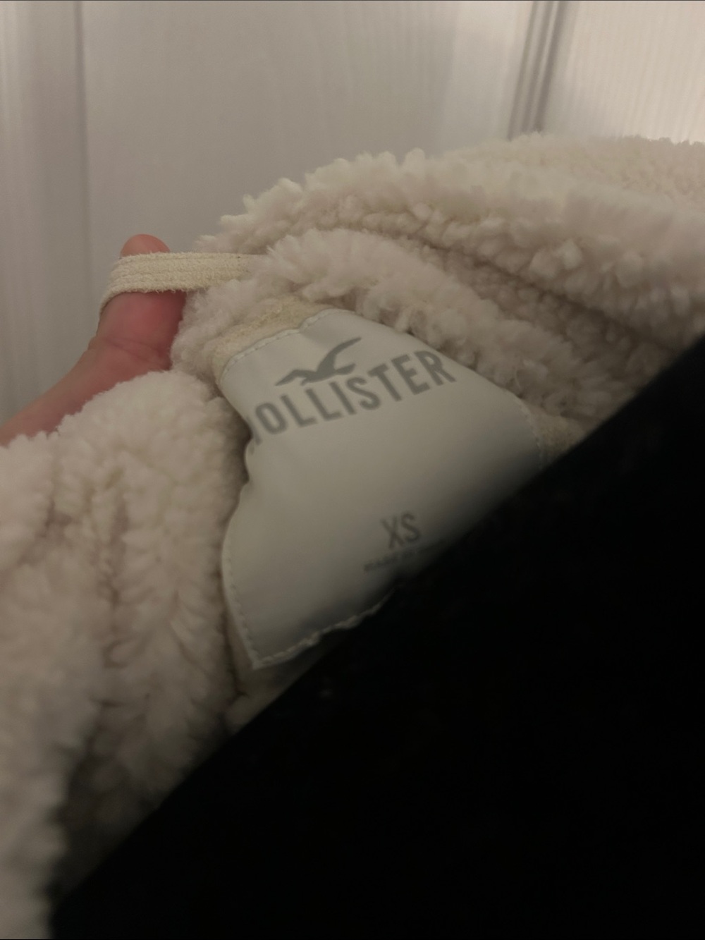 Hollister Cream Teddy Sherpa Cropped Jacket - Picture 2 of 7